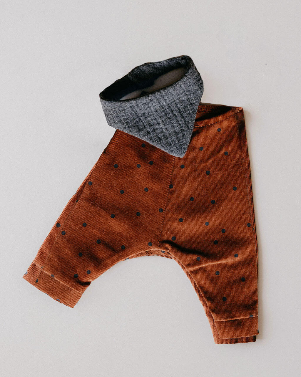 Tenue Caramel Pois & Foulard